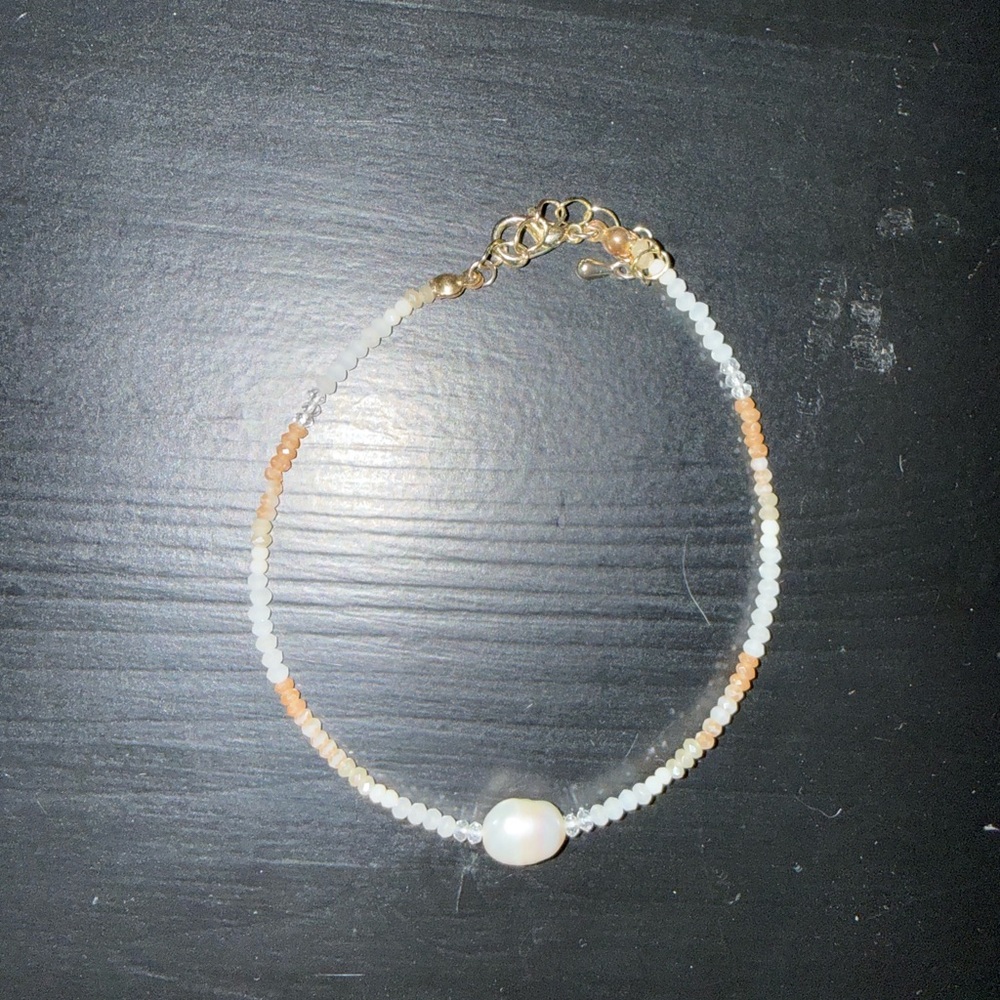 Elegant Pearl and Bead Anklet